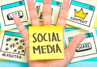 reseaux sociaux social media strategie