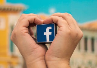 La construction de la ville Facebook